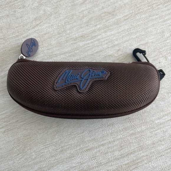 Maui Jim Makaha MJ-405-02 Polarized Sunglasses - Picture 8 of 16